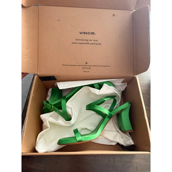 Women's Vince Green Luella-2 Satin Block Heel Sandals Size 9 - Picture 4 of 10